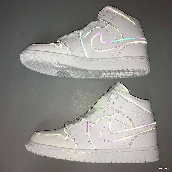 Jordan Mid WMNS CK6587-100  Air 1 SE 0322